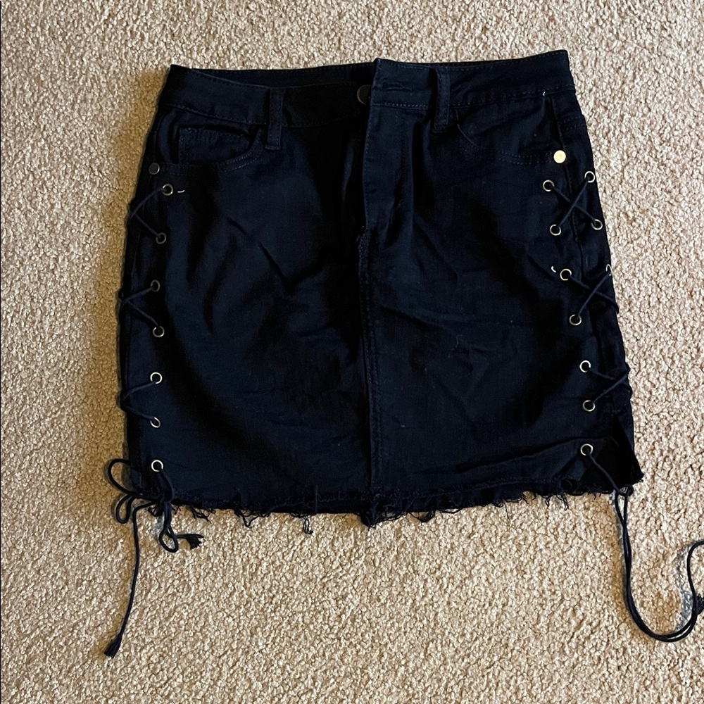 Windsor Black Lace-Up Mini Skirt